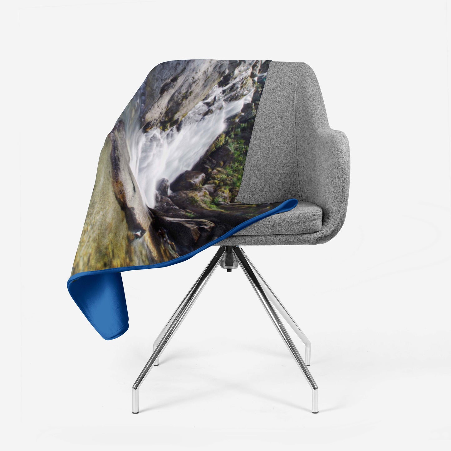 Warm and cozy fleece blanket with photo print of mountain rocks - for nature lovers