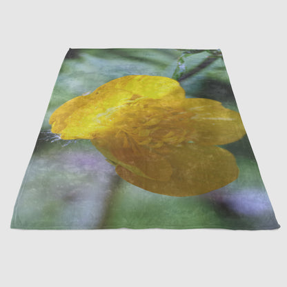 Lightweight fleece blanket with floral photo print - Realistic wild flowers